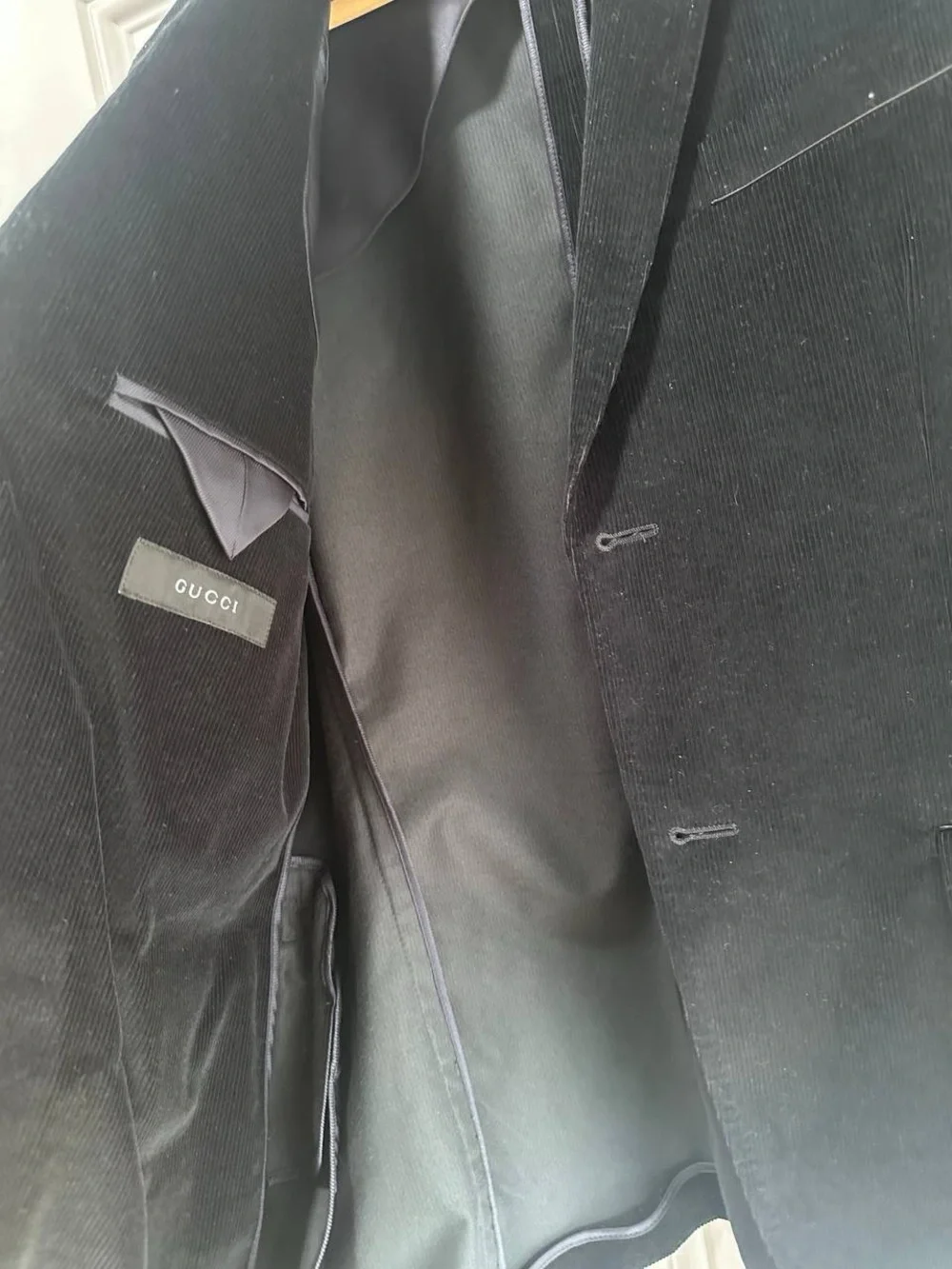 Gucci Single-Breasted Velvet Blazer in Navy Blue Cotton